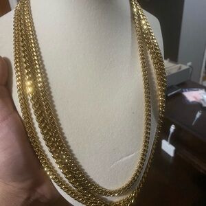 Elegant Gold Chain Necklace